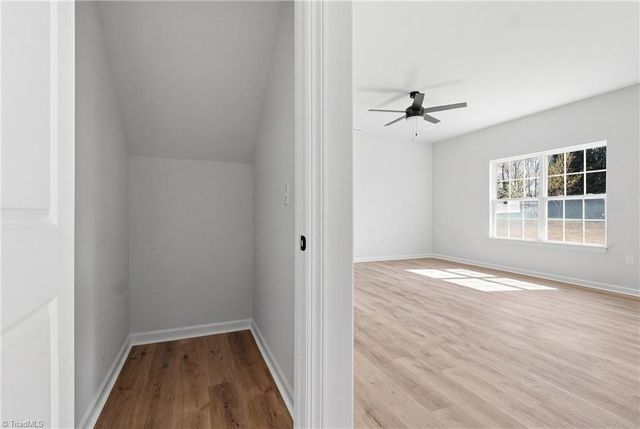 141 Hickory Creek Court, Winston-salem, NC 27107