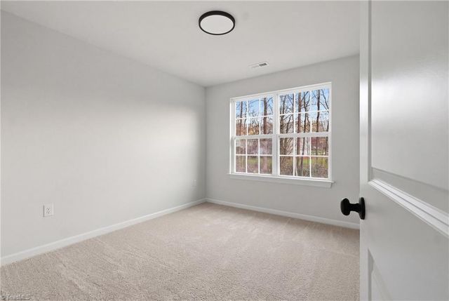 141 Hickory Creek Court, Winston-salem, NC 27107