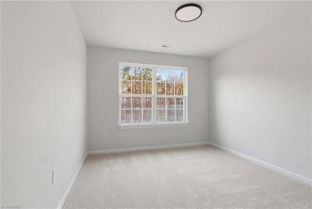 141 Hickory Creek Court, Winston-salem, NC 27107