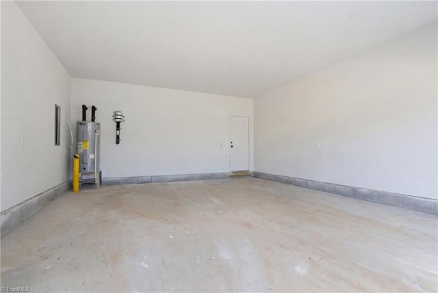 141 Hickory Creek Court, Winston-salem, NC 27107