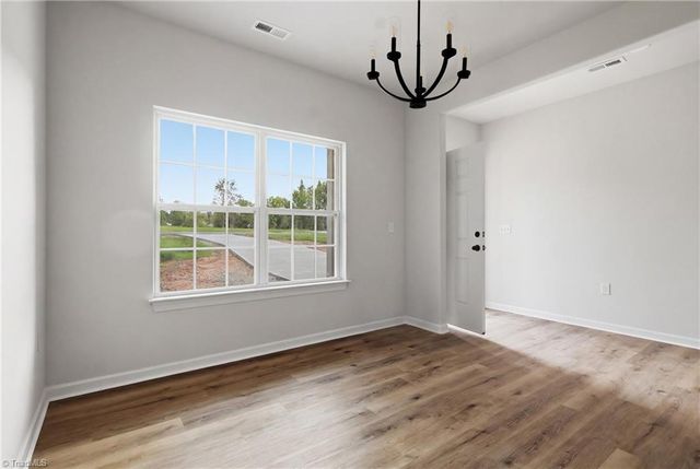 141 Hickory Creek Court, Winston-salem, NC 27107