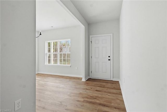 141 Hickory Creek Court, Winston-salem, NC 27107