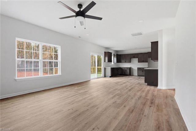 141 Hickory Creek Court, Winston-salem, NC 27107