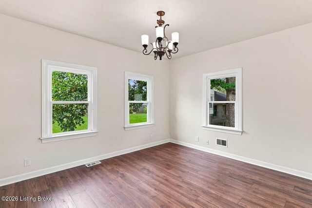 719 Camden Ave, Louisville, KY 40215