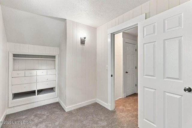 719 Camden Ave, Louisville, KY 40215