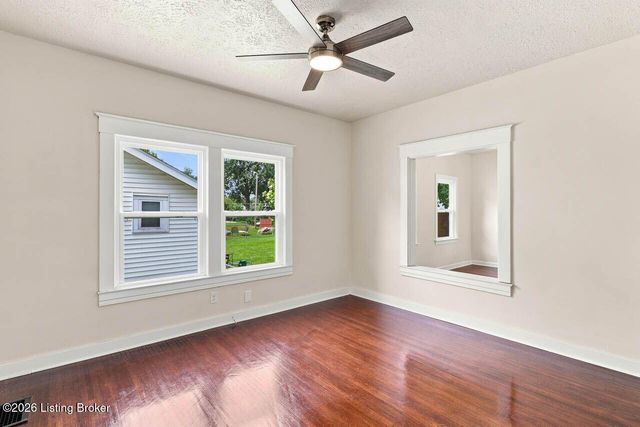 719 Camden Ave, Louisville, KY 40215