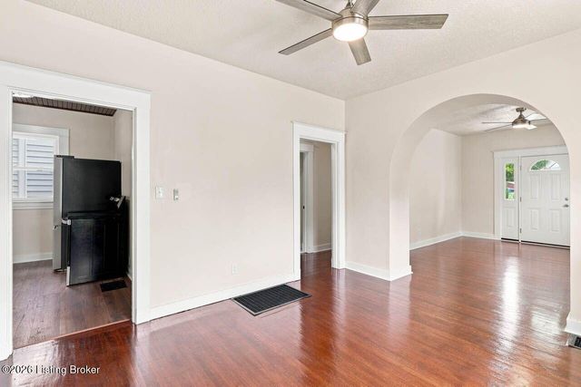 719 Camden Ave, Louisville, KY 40215