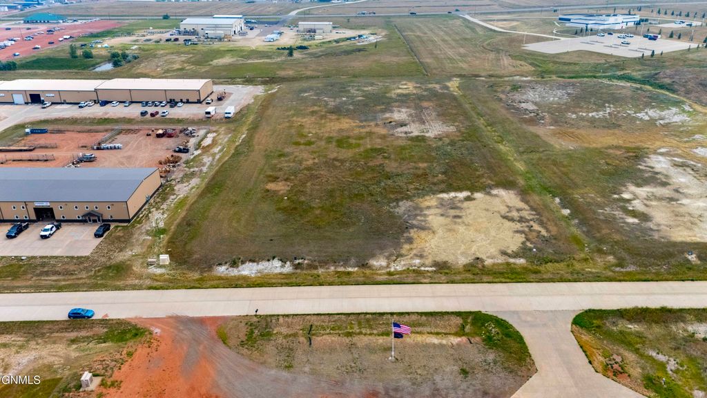 3228 111h Avenue SW, Dickinson, ND 58601 photo 3