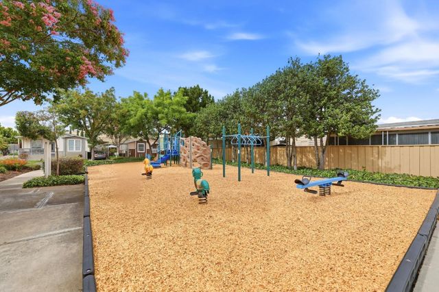 633 Shadow Creek Drive 586, San Jose, CA 95136