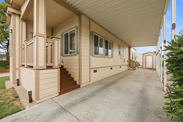 633 Shadow Creek Drive 586, San Jose, CA 95136
