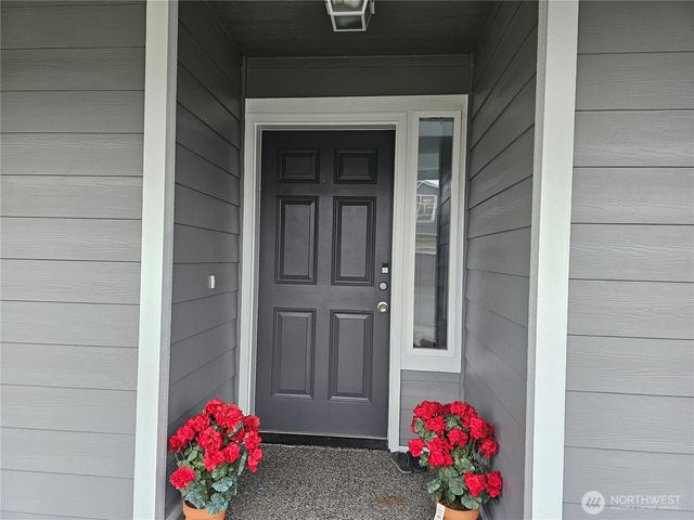 9925 S 242nd Place, Kent, WA 98030