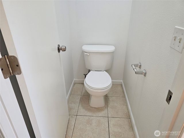 9925 S 242nd Place, Kent, WA 98030