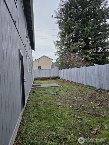 9925 S 242nd Place, Kent, WA 98030