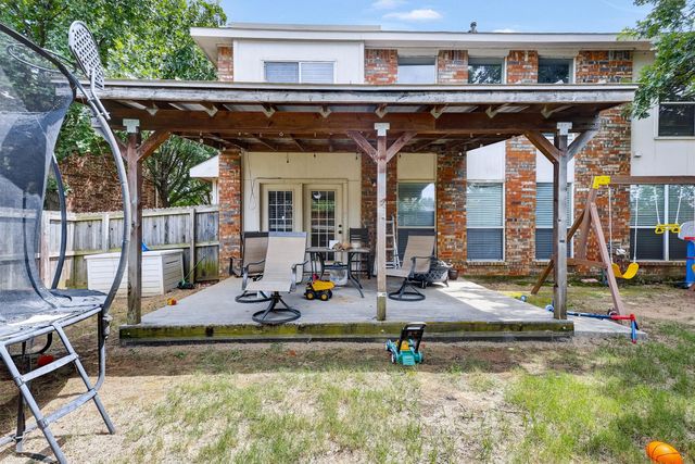 2109 Hemingway Drive, Denton, TX 76210