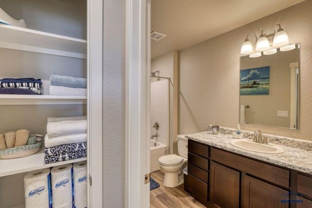 404 HENRY POTTER RD, Box Elder, SD 57719