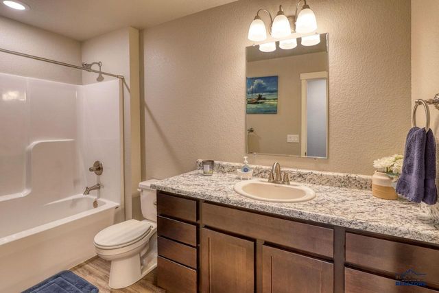 404 HENRY POTTER RD, Box Elder, SD 57719