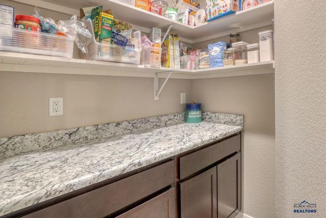 404 HENRY POTTER RD, Box Elder, SD 57719
