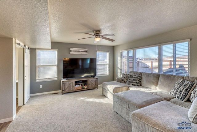 404 HENRY POTTER RD, Box Elder, SD 57719