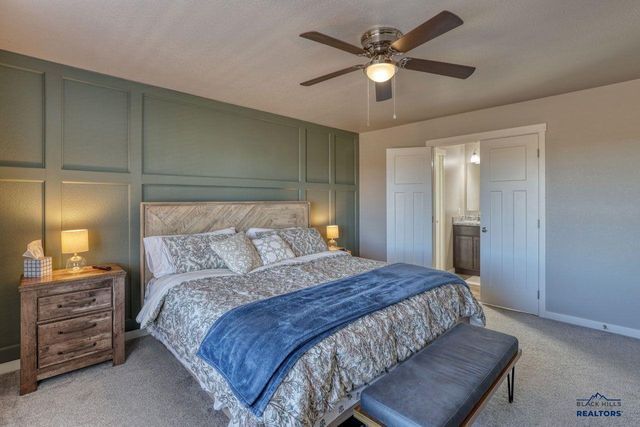 404 HENRY POTTER RD, Box Elder, SD 57719