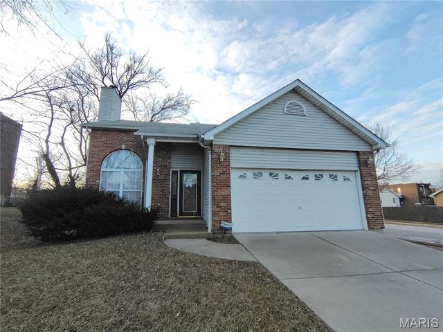 1543 Hogan Street, St Louis, MO 63106