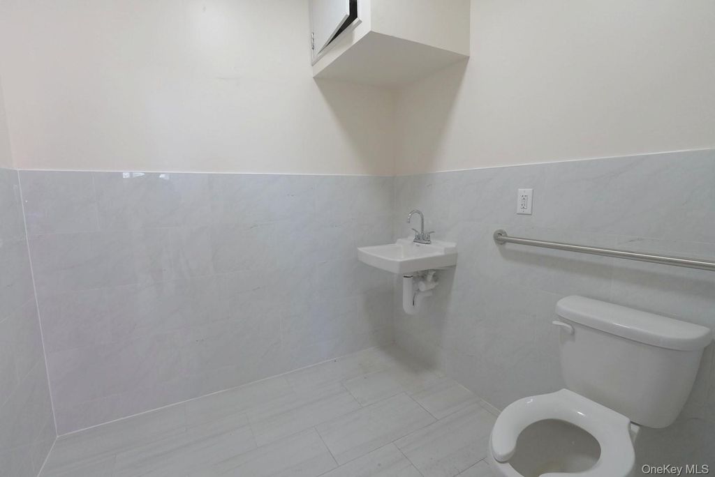 169-13 90th ave st, Jamaica, NY 11432 — photo 4