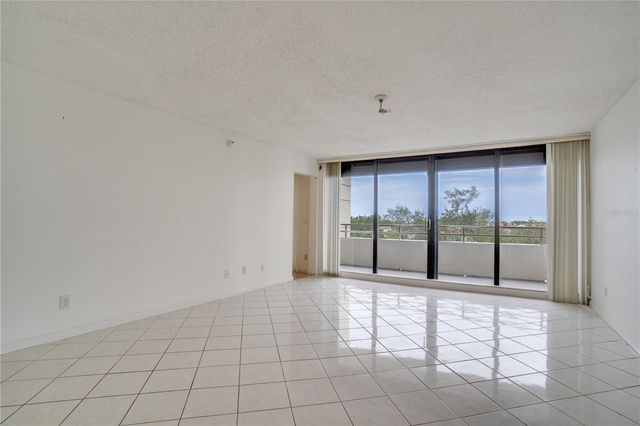 5940 PELICAN BAY PLAZA S 504, St Petersburg, FL 33707