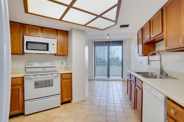 5940 PELICAN BAY PLAZA S 504, St Petersburg, FL 33707