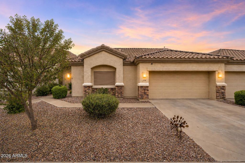 Image 1 of property listing at 1574 E SAGE Drive, Casa Grande, AZ 85122