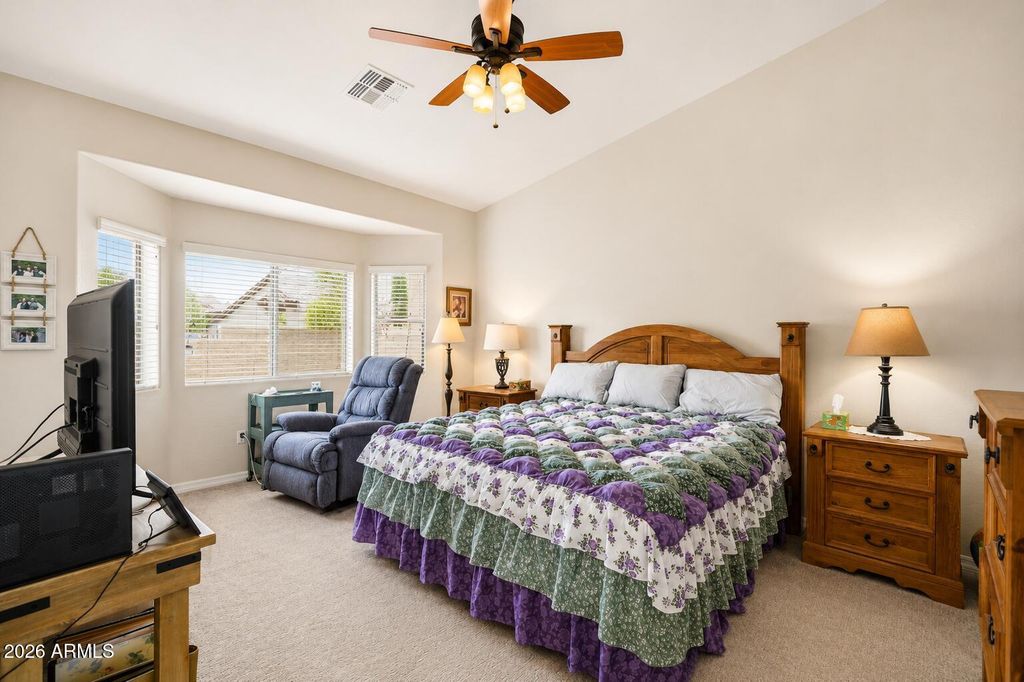 Image 13 of property listing at 1574 E SAGE Drive, Casa Grande, AZ 85122