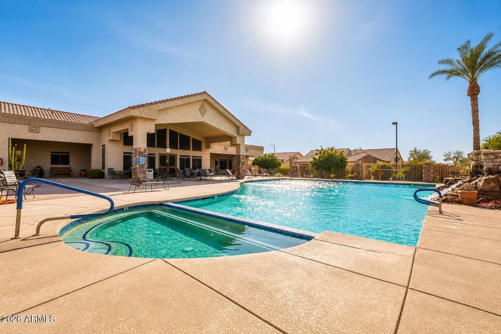Image 23 of property listing at 1574 E SAGE Drive, Casa Grande, AZ 85122
