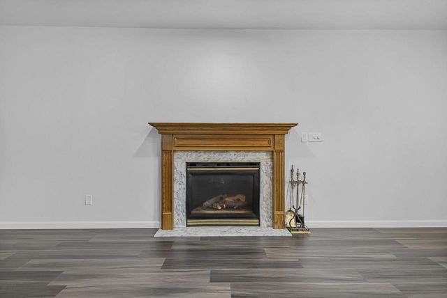 1000 W KAMPS AVENUE, Appleton, WI 54914