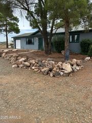 17036 E GAMBOL Circle E, Mayer, AZ 86333