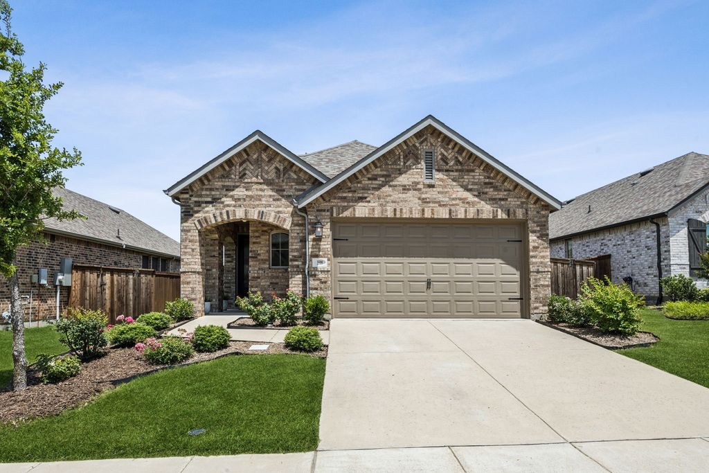 3508 Dusty Miller Road, Aubrey, TX 76227