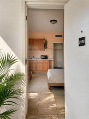 26 Diplomat Pkwy 2398, Hallandale Beach, FL 33009