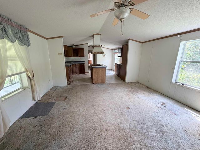 3334 W Harris Dr, West Terre Haute, IN 47885