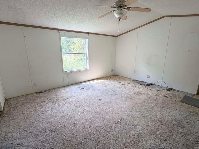 3334 W Harris Dr, West Terre Haute, IN 47885