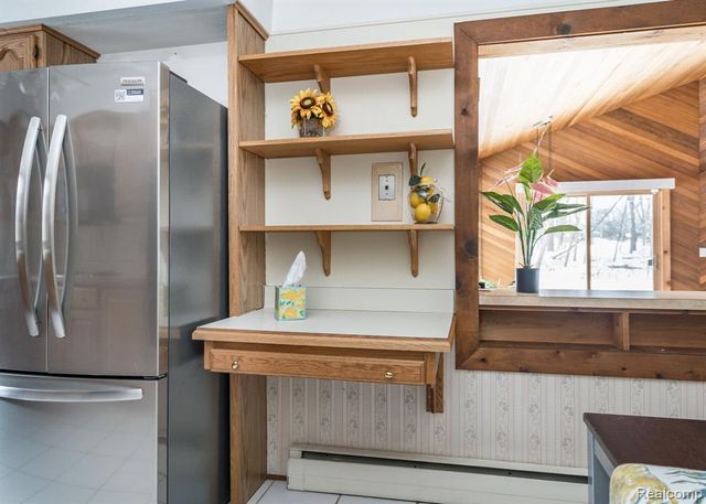 2747 Stoodleigh Drive, Rochester Hills, MI 48309