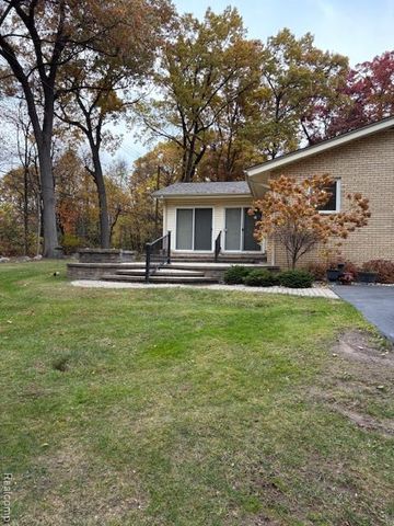 2747 Stoodleigh Drive, Rochester Hills, MI 48309