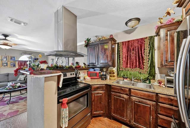 1819 E Maple Ave, Midland, TX 79705