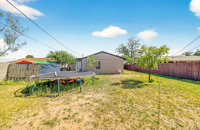 1819 E Maple Ave, Midland, TX 79705