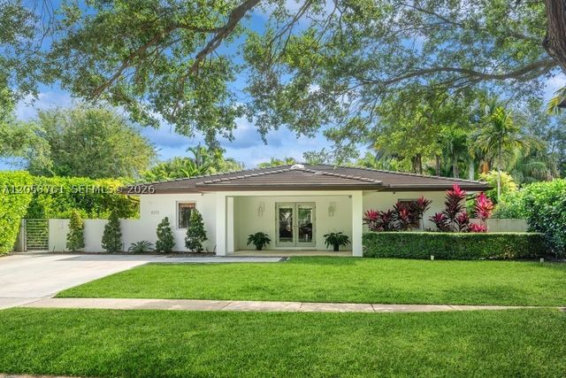 8215 SW 63rd Pl, Miami, FL 33143