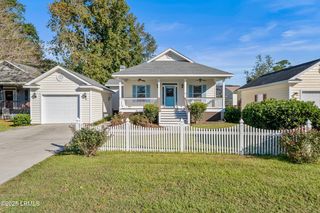 78 White Pond Boulevard, Port Royal, SC 29905