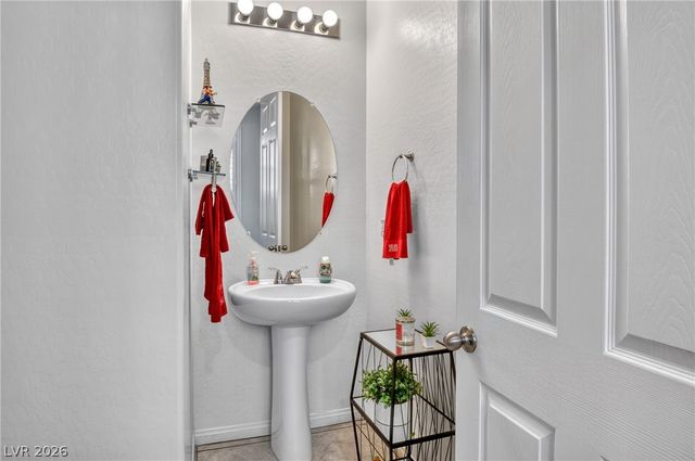 9186 Reinberg Street, Las Vegas, NV 89113