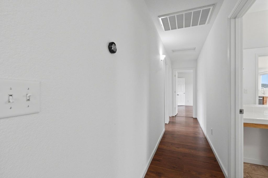 Image 14 of property listing at 33264 Puma Lane, Yokuts Valley, CA 93675