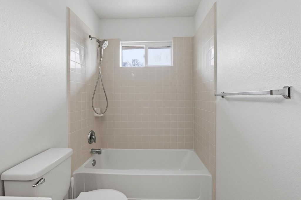 Image 31 of property listing at 33264 Puma Lane, Yokuts Valley, CA 93675