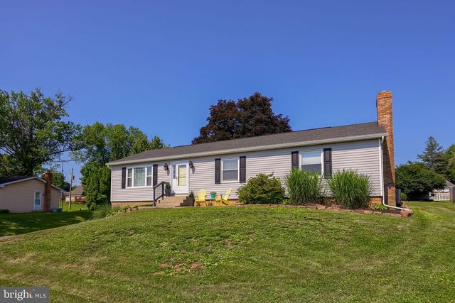 8 KAY DR, Lancaster, PA 17603