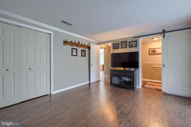 8 KAY DR, Lancaster, PA 17603