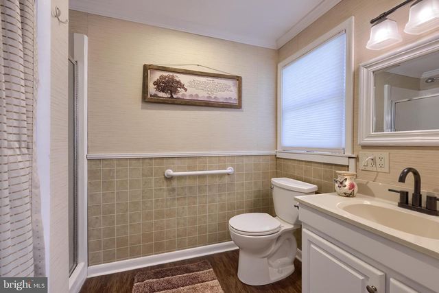 8 KAY DR, Lancaster, PA 17603
