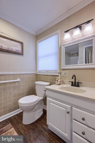 8 KAY DR, Lancaster, PA 17603