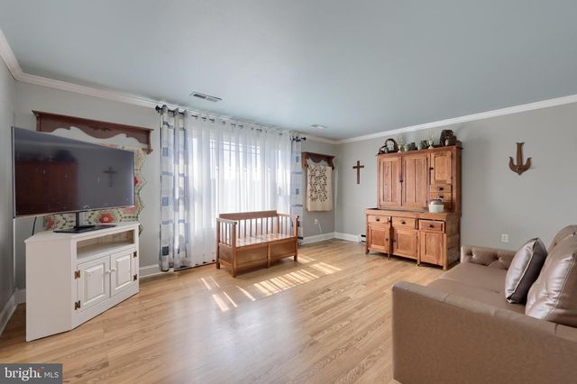 8 KAY DR, Lancaster, PA 17603